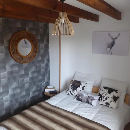 Le Cerdan - Classe 3 Etoiles - 5 Personnes - 2 Chambres- Parking -garage-jardin-wifi-renove En 2023 (adults Only) Holiday home *