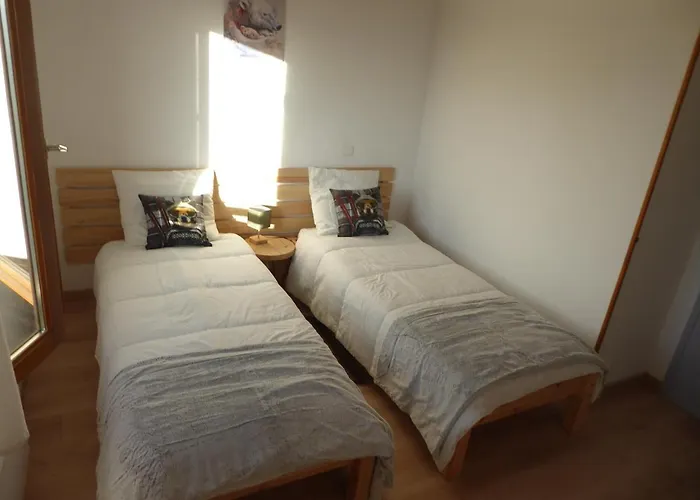 Le Cerdan - Classe 3 Etoiles - 2 Adultes 3 Enfants - 2 Chambres- Parking -garage-jardin-wifi-renove En 2023 * Bolquere Pyrenees 2000