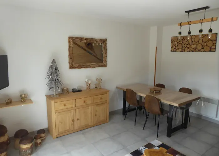 Le Cerdan - Classe 3 Etoiles - 5 Personnes - 2 Chambres- Parking -garage-jardin-wifi-renove En 2023 (adults Only)