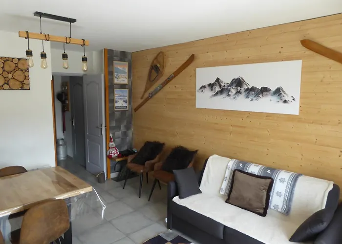 Le Cerdan - Classe 3 Etoiles - 2 Adultes 3 Enfants - 2 Chambres- Parking -garage-jardin-wifi-renove En 2023 Feriehus *