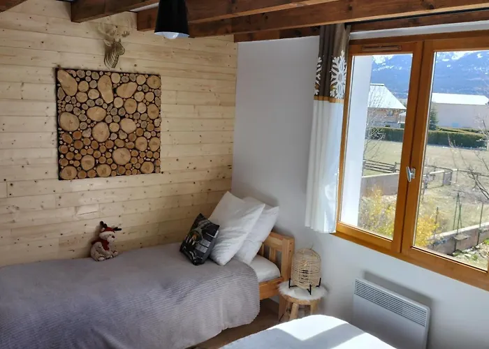 Le Cerdan - Classe 3 Etoiles - 5 Personnes - 2 Chambres- Parking -garage-jardin-wifi-renove En 2023 (adults Only) Casa de Férias Bolquere Pyrenees 2000